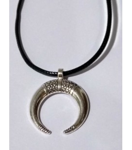 Media luna, luna invertida - 1,5 cm - con cordón 45 cm al por mayor